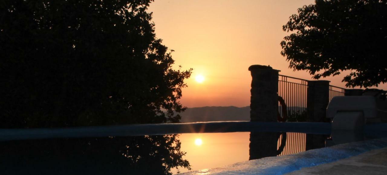 Villa Maria O Skopelos Town Exterior photo